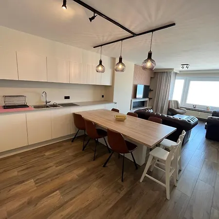 A Spacious And Modern 3-bedroom With Stunning Sea View T2 Appartamento
